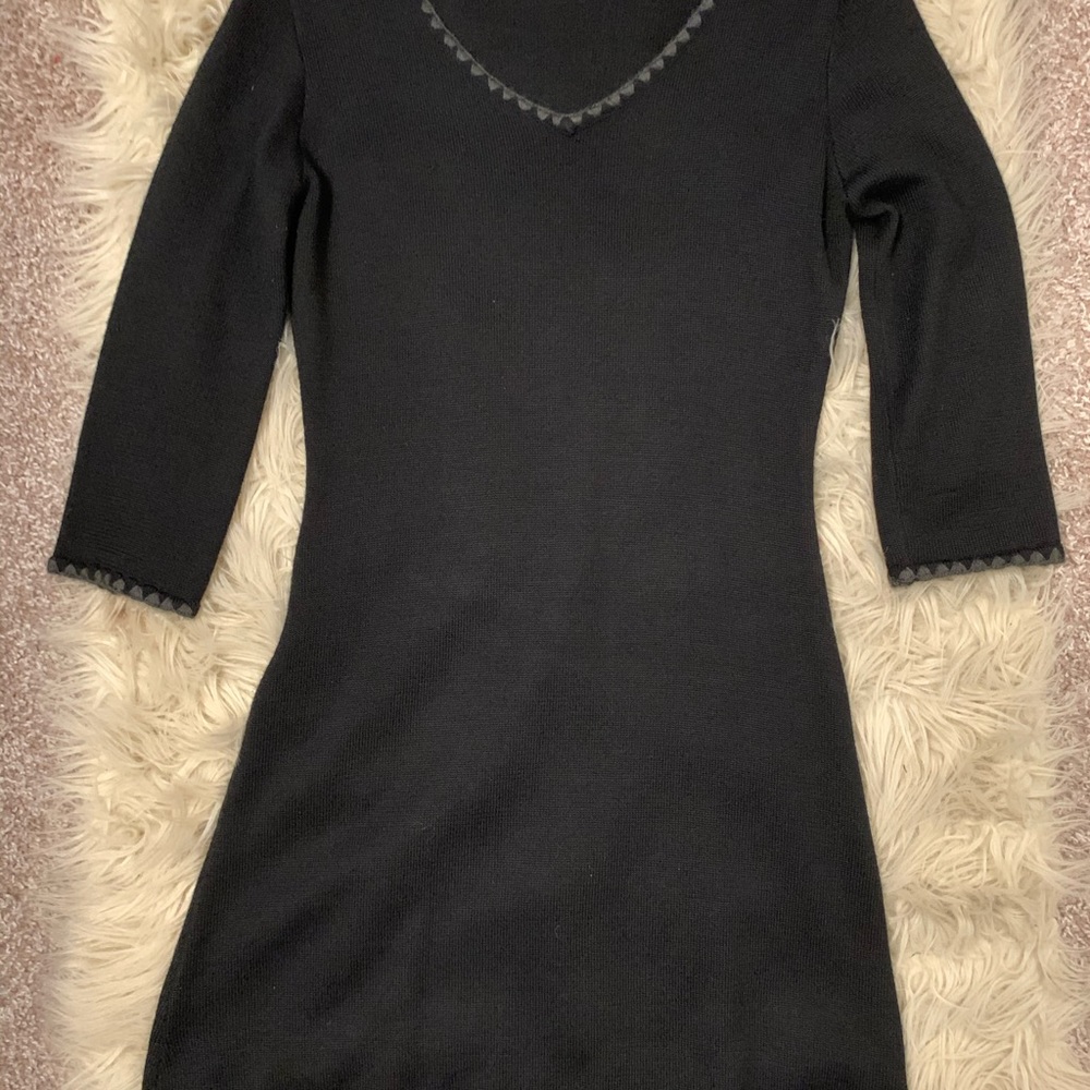 Guess ❤️Sweater Dress - Picture 3 of 3